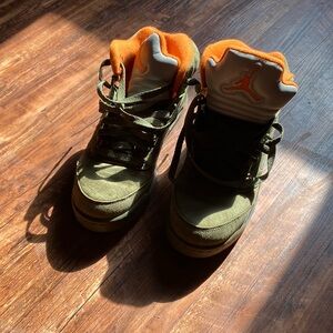 Air Jordan 5 retro olive